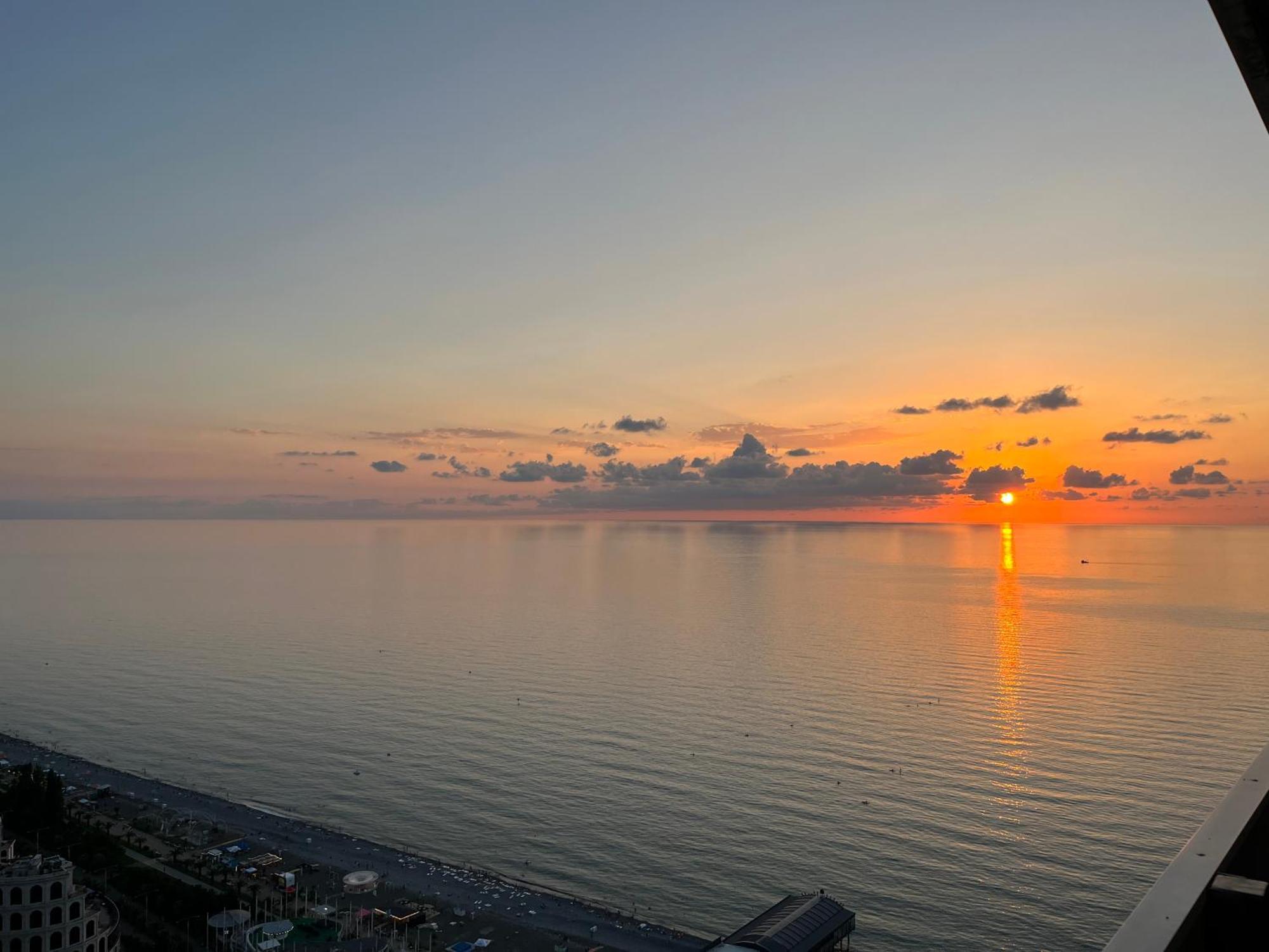 Orbi City Sun Tower 43 Floor Batumi Eksteriør bilde